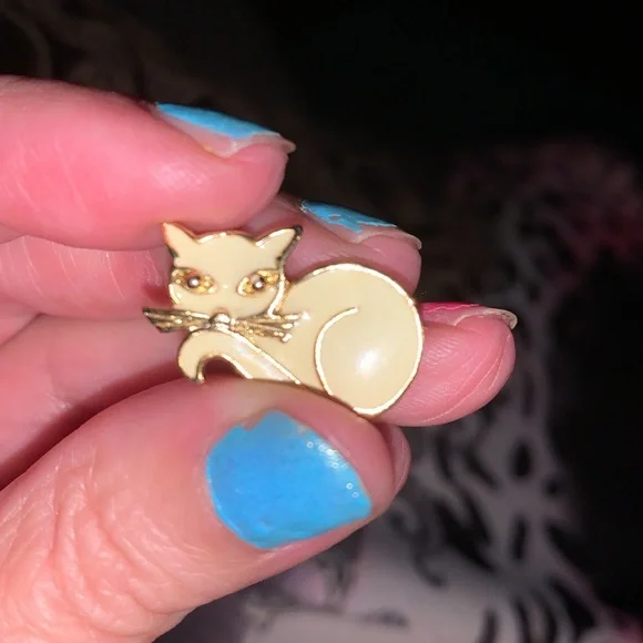 Vintage Gold and Cream Cat Brooch bundle - Picture 5 of 6
